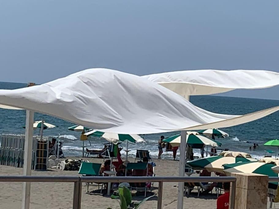 Bilocale A Due Passi Dal Porto E Dal Mare Daire Lido di Ostia Dış mekan fotoğraf